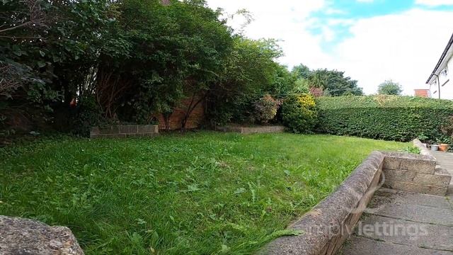 Simply Lettings - Student House to rent - Ashurst Road, Brighton - £1,900PCM смотреть онлайн