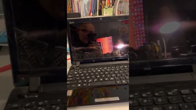 RIP 🪦 MacBook A1260, hello ASUS EEE PC смотреть онлайн