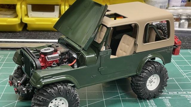 Axial SCX24 with 1/16 Jeep CJ7 Golden Hawk a ‘Quick Look’ смотреть онлайн