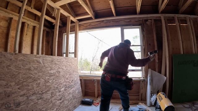 These old windows are what you need to remove. смотреть онлайн