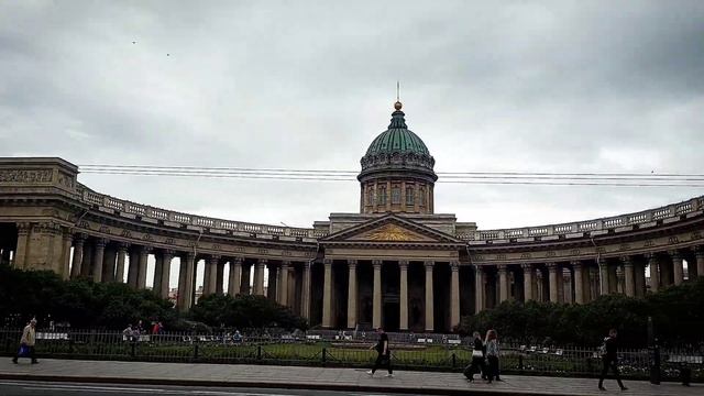 Не был в Петербурге? По Невскому проспекту на автобусе Следующая остановка "Дворцовая площадь" смотреть онлайн