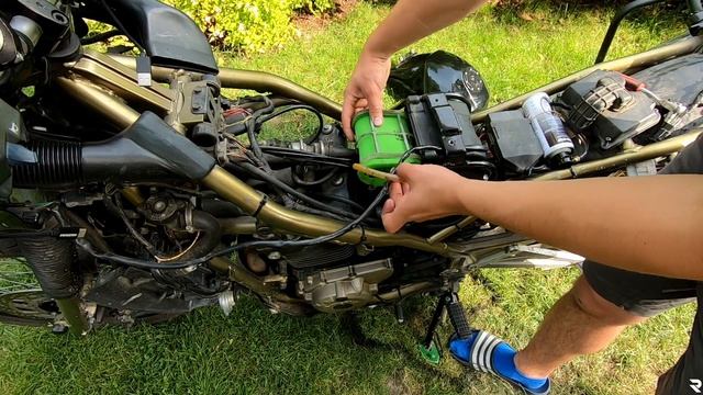 | KAWASAKI KLE 500 | Oil and Air Fiters Change смотреть онлайн