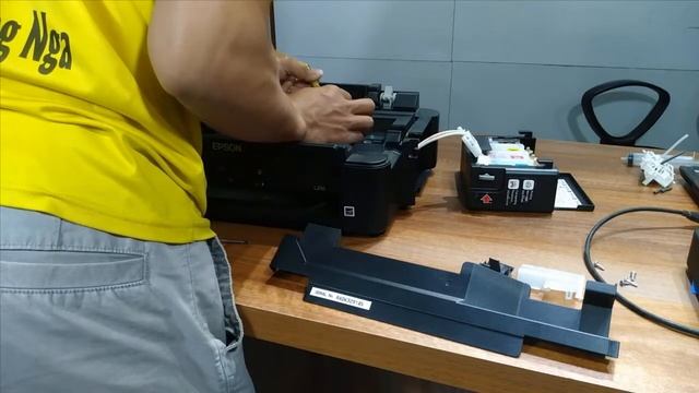 Máy in màu Epson L210 bị thiếu màu đen, màu vàng và cách xử lý смотреть онлайн