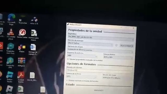 Rufus 3.18 Windows 8 Formato Legacy смотреть онлайн