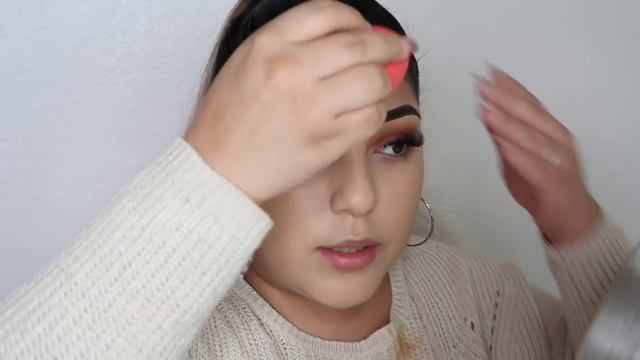 IM BACK!! EASY WEARABLE HOLIDAY MAKEUP TUTORIAL | MARIELA SALDANA смотреть онлайн