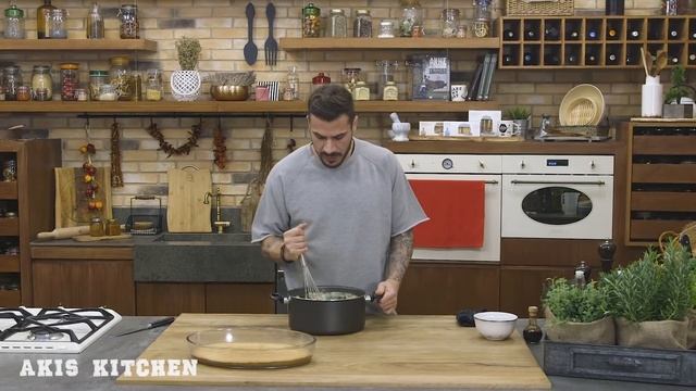 Apple pie with crème patisserie | Akis Petretzikis смотреть онлайн