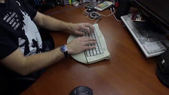 Typing Demo XL - Alps SKFR (Apple M1242 Adjustable Keyboard) (ASMR) смотреть онлайн