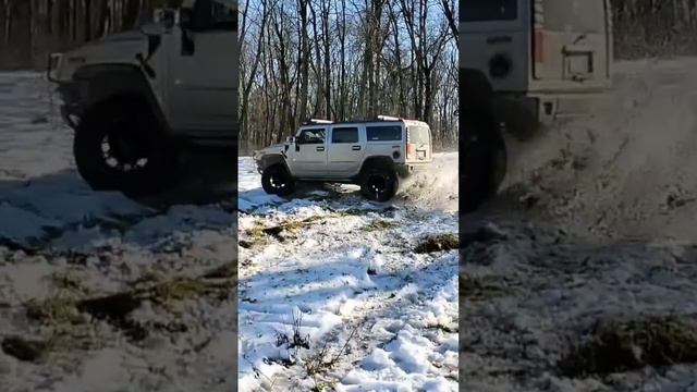 Hummer H2 Playing In Snow ❄️ смотреть онлайн