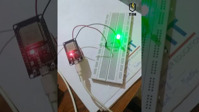ESP32 blink led using Arduino ide | blink led project in Arduino ide using esp32 смотреть онлайн