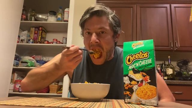 Cheetos Cheesy Jalapeño Mac N Cheese (Green Box) Review! смотреть онлайн