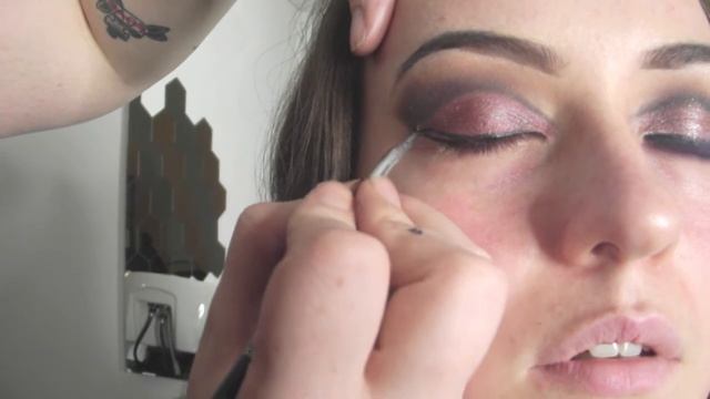 Glam Night Out Make Up Tutorial смотреть онлайн
