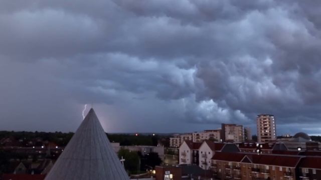 Lightning Strike смотреть онлайн