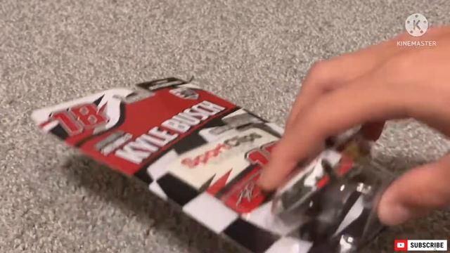 Kyle Busch Wave 13 Sports Clips Car | Nascar Unboxing Episode 2 смотреть онлайн