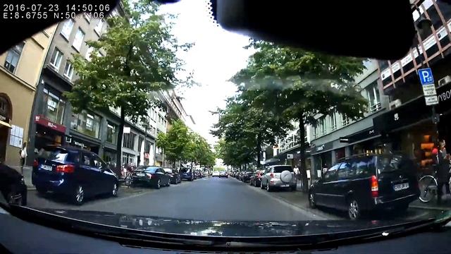 ANDROID AUTO-DASH-CAMERA BANK DISTRICT FRANKFURT, GERMANY смотреть онлайн