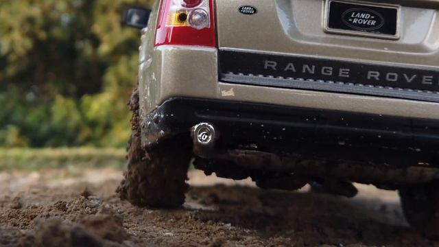 Extreme Offroading Mini Range Rover SUV | Diecast Model Cars Offroad смотреть онлайн