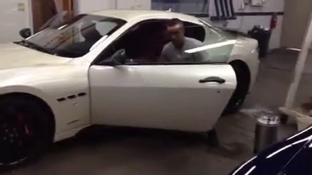 Window tint on a Maserati смотреть онлайн