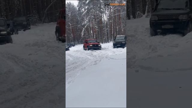 Как вам танк? #бездорожье #4х4 #внедорожники #покатушки #trophy #mud #offroad #car #бездорожье смотреть онлайн