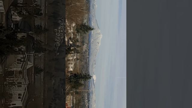 The view of the Cascades from my window! #snow #cold #winter #cascades #WA #PNW смотреть онлайн
