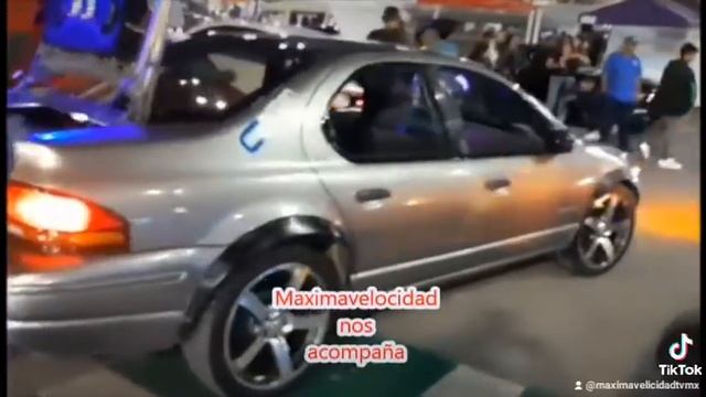 Stratus 99 Personalizado смотреть онлайн