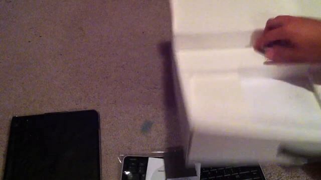 ASUS eee Slate (12.1" Windows 7 tablet) Unboxing! смотреть онлайн