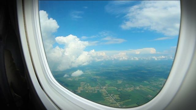 Why Are There Holes In Airplane Windows? 7 Everyday Things That Have a Hidden Purpose смотреть онлайн