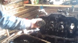Сильный стук в двигателе ЗМЗ 406 причина?.  The reason for the knock in the engine ZMZ 406
