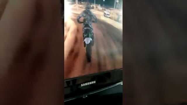 Jogando mxgp смотреть онлайн