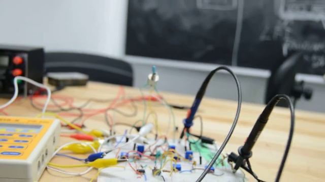 Hyperion Health Technologies ECG Prototype смотреть онлайн