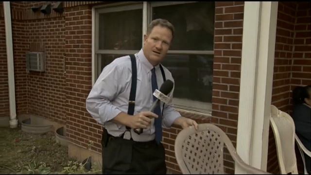 New Britain man arrested for stalking teenage girls смотреть онлайн