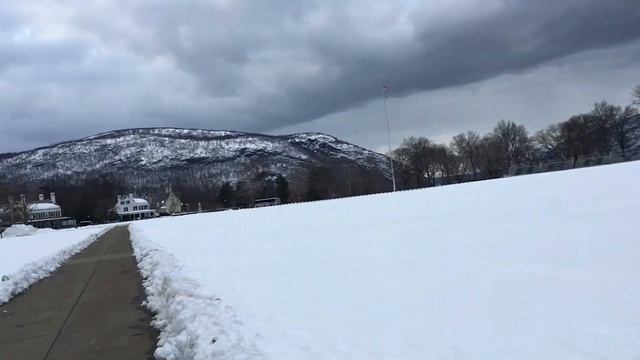 Elevators: Some Snow смотреть онлайн