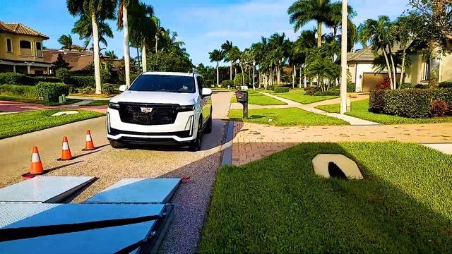 Stunning Brand New 2021 Cadillac Escalade смотреть онлайн