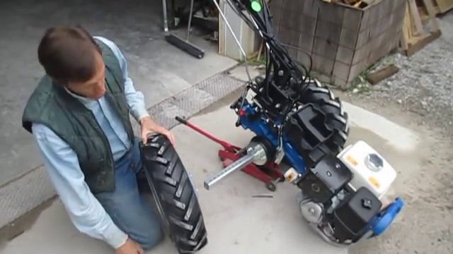 Earth Tools Adjustable Axle Extensions смотреть онлайн