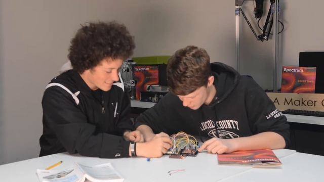 Welcome to Lincoln Academy - Vietnamese смотреть онлайн