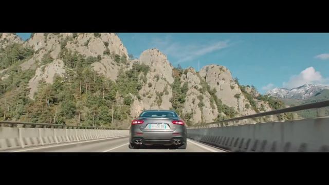 2018 Maserati Ghibli Features and Options смотреть онлайн