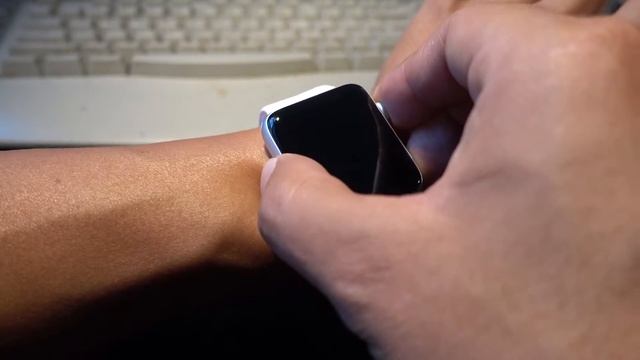 Apple Watch Series 2 Unboxing - 42mm Silver with White Sport Strap смотреть онлайн