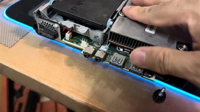 Replacing HP Mini EliteDesk 800 G1 DM CMOS Battery #malaysia #cmos #battery #minipc #hp #elitedesk