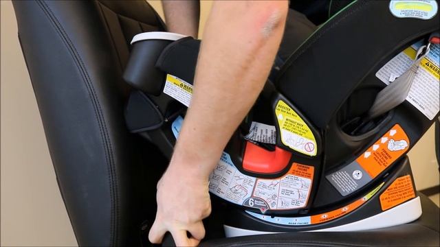 Locking Clip Installation: Rear-Facing Car Seat смотреть онлайн