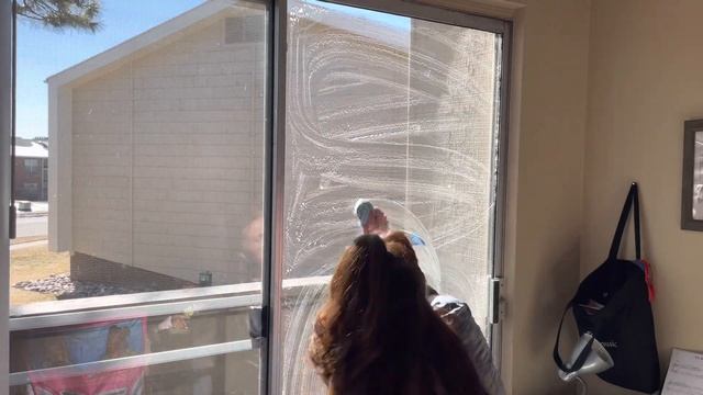 How to clean your windows like a PRO with Dawn Dish Soap / Easy-No Smudge window cleaning/BE AMAZED смотреть онлайн
