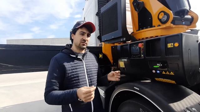 Allestimento gru Effer su autocarro VOLVO FMX смотреть онлайн