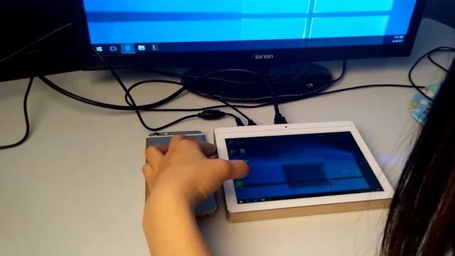Multiple Display Function Windows 10 Intel Apollo Lake N3450 Mini PC with 8 inch LCD Screen 4GB/64G смотреть онлайн