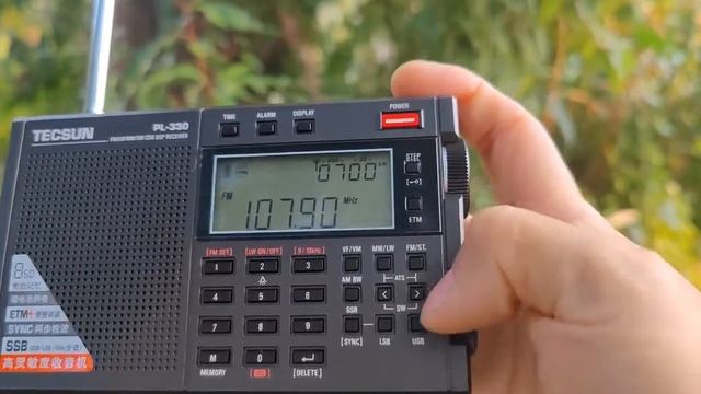 漢榮達787 FM接收效能不輸德生PL330 смотреть онлайн
