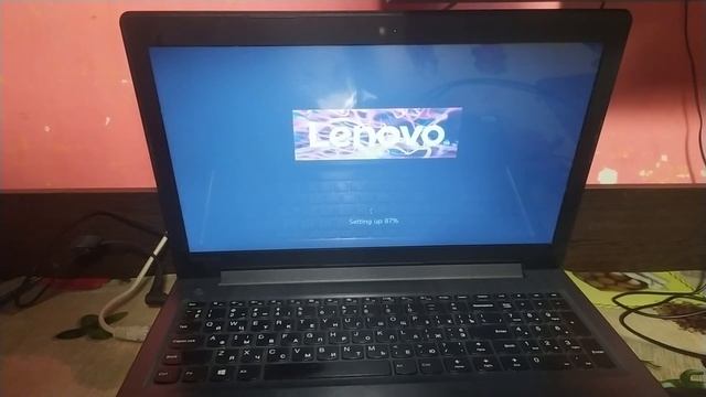 Updating my Windows 8.0 laptop to Windows 8.1 смотреть онлайн