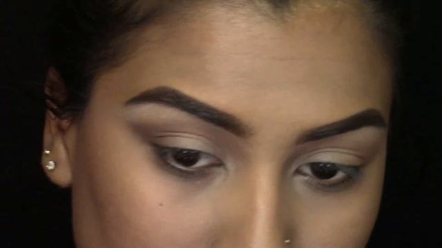 Diwali 2016 : Subtle Blue Smokey Eyes || Too Faced Chocolate Bar Semi-Sweet Palette смотреть онлайн