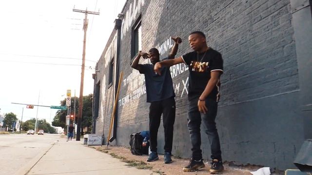 Wake up - King Scoop D ft. Bubba mac смотреть онлайн