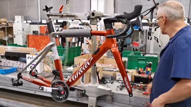 Best Italian Bike - Wilier Triestina - Factory tour and test ride смотреть онлайн