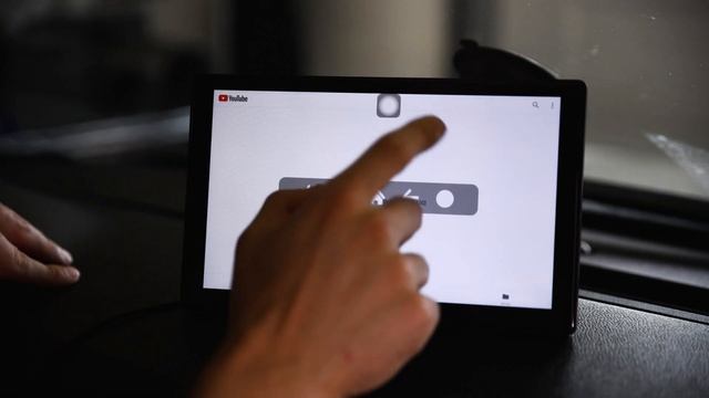 Here's Why This is the BEST Portable Apple Carplay Headunit | Carpuride 901 Plus смотреть онлайн