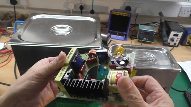 No.040 - Trying out a new Ultrasonic Cleaner for PCB's смотреть онлайн