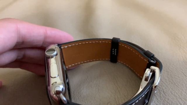 Apple Watch Hermes Ebene Barenia Leather Single Tour Deployment Buckle Original смотреть онлайн
