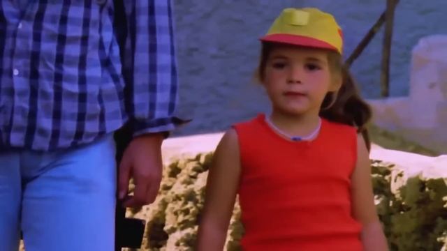 Garip | Kemal Sunal Dram Filmi (Restorasyonlu) İzle