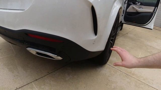2020 Tesla Model 3 vs 2020 Mercedes GLE 450 смотреть онлайн